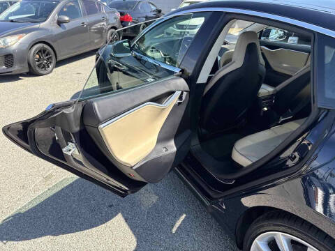 2012 Tesla Model S Performance
