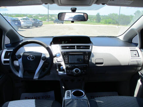 2015 Toyota Prius v Three