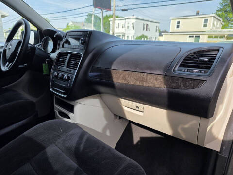 2014 Dodge Grand Caravan American Value Package