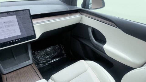 2023 Tesla Model X Standard Range