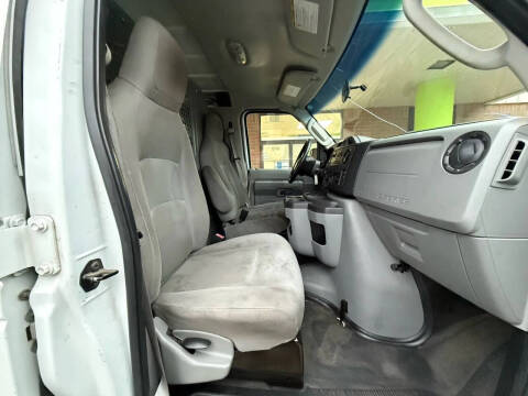 2013 Ford E-Series E-250
