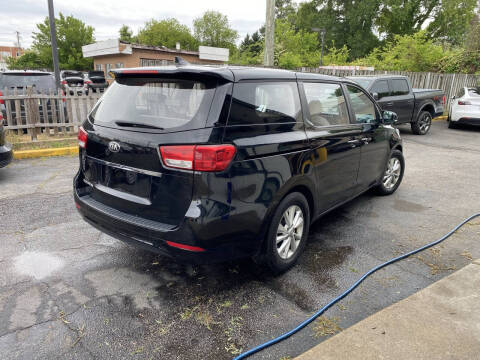2016 Kia Sedona L
