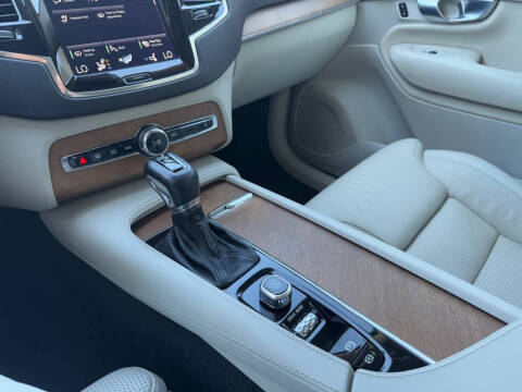 2018 Volvo XC90 T6 Inscription