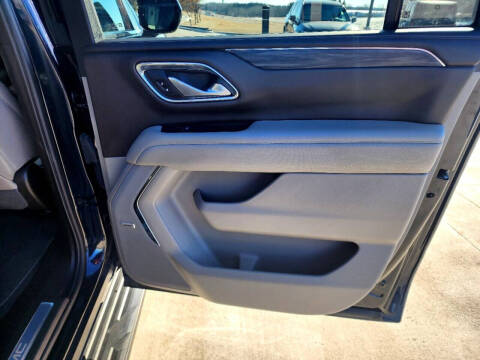 2023 GMC Yukon XL SLT