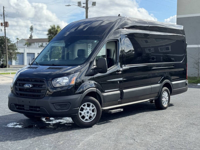 2015 Ford Transit Base's photo