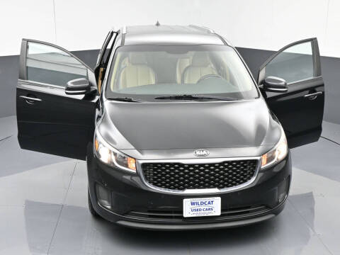 2017 Kia Sedona LX