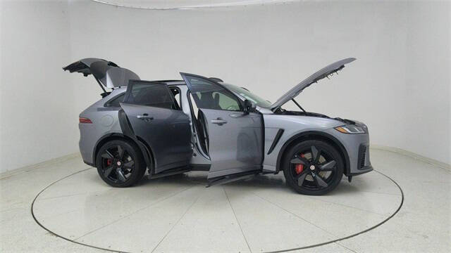 2022 Jaguar F-PACE SVR