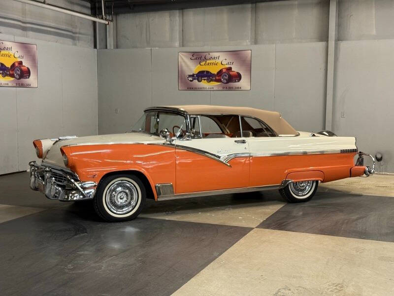 1956 Ford Sunliner