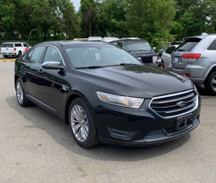 2013 Ford Taurus for sale at GLOVECARS.COM LLC in Johnstown NY