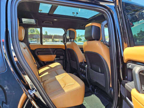 2023 Land Rover Defender 110 V8