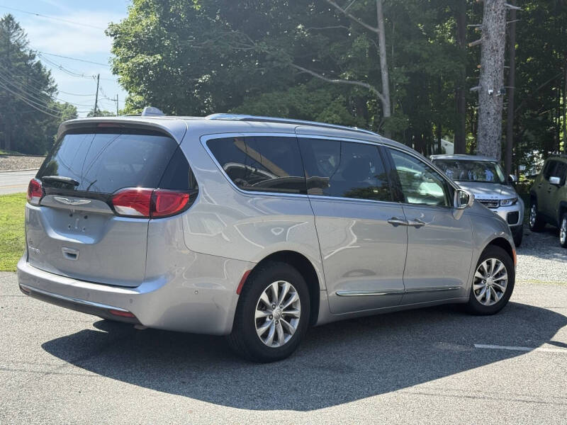 2019 Chrysler Pacifica Touring L