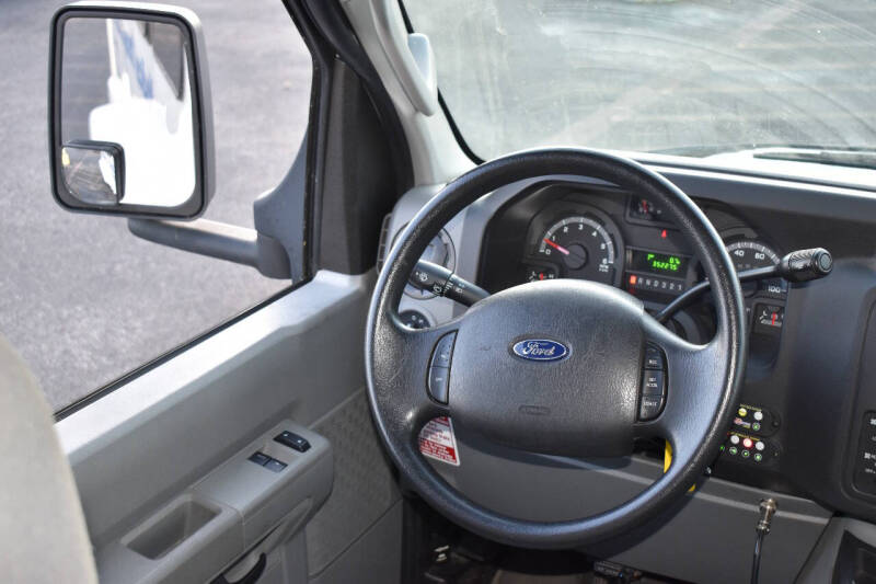 2010 Ford E-Series E-350 SD