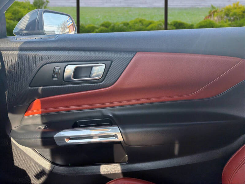 2024 Ford Mustang EcoBoost Premium