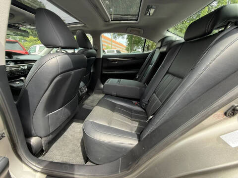 2017 Lexus ES 350