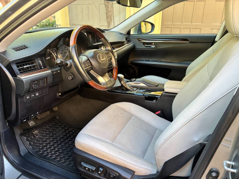 2017 Lexus ES 350