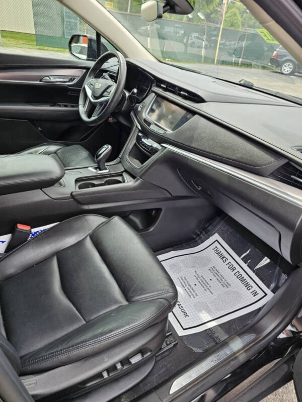 2017 Cadillac XT5 Luxury