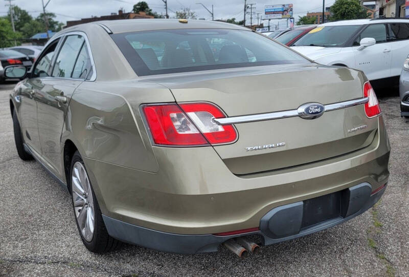 2012 Ford Taurus Limited