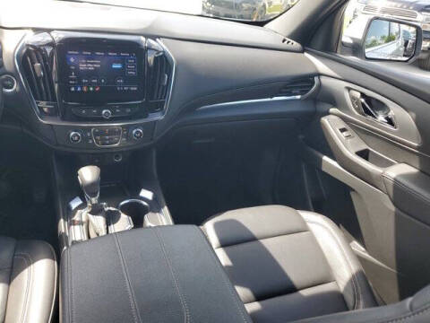 2022 Chevrolet Traverse LT Leather