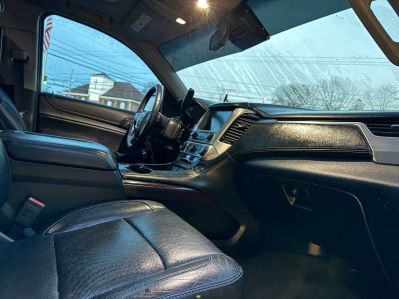 2017 GMC Yukon XL SLT