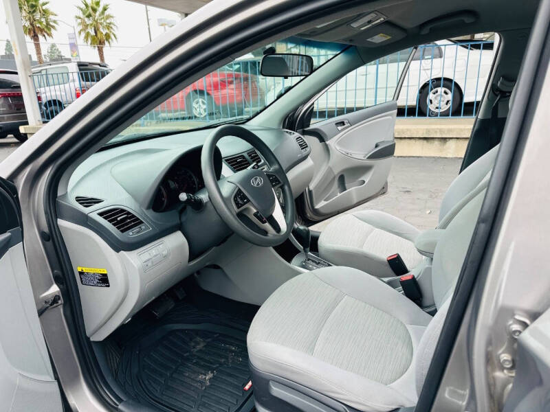 2017 Hyundai Accent Value Edition