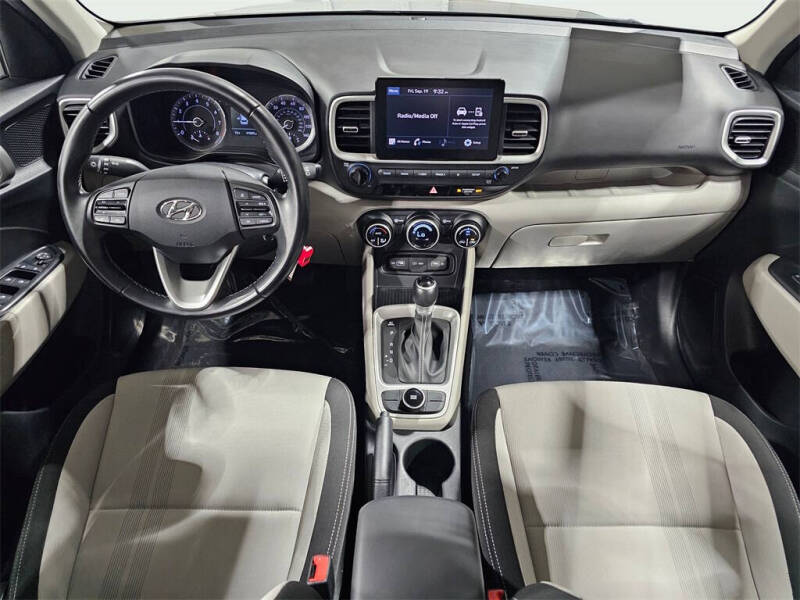 2022 Hyundai Venue SEL