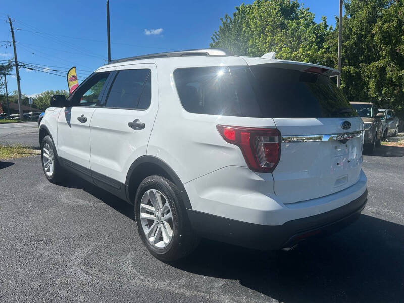 2016 Ford Explorer