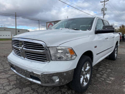 2016 RAM 1500 SLT