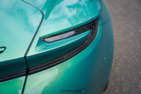 2025 Aston Martin DB12 V8