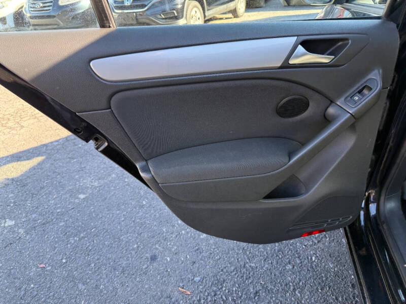 2011 Volkswagen Golf 2.5L PZEV