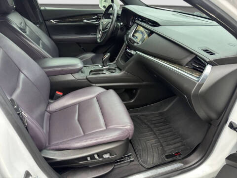 2017 Cadillac XT5 Premium Luxury