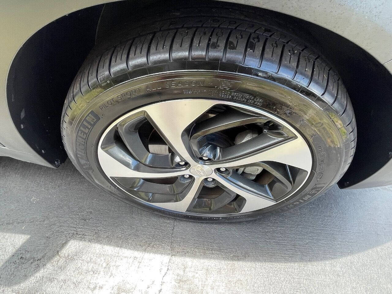 2016 Hyundai Tucson  - $14,900