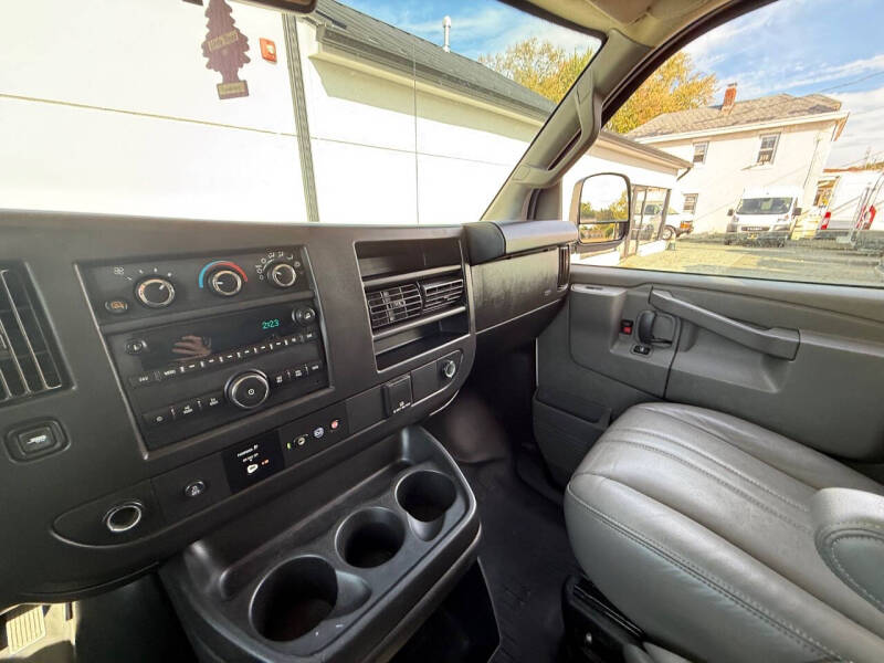 2022 Chevrolet Express LS 3500