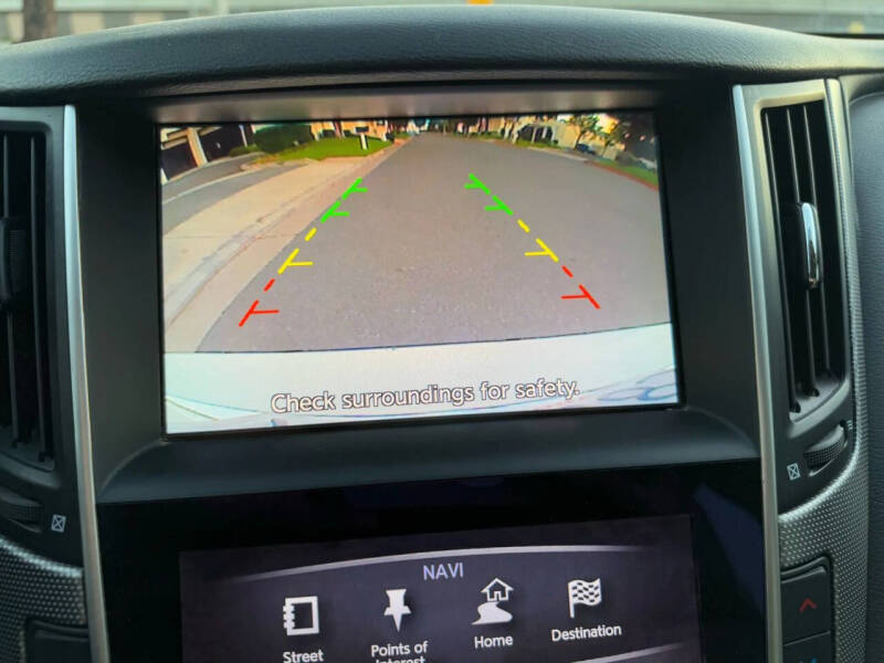 2015 Infiniti Q50 Premium