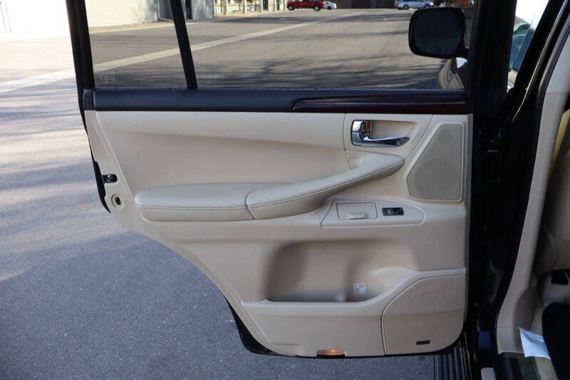 2011 Lexus LX 570