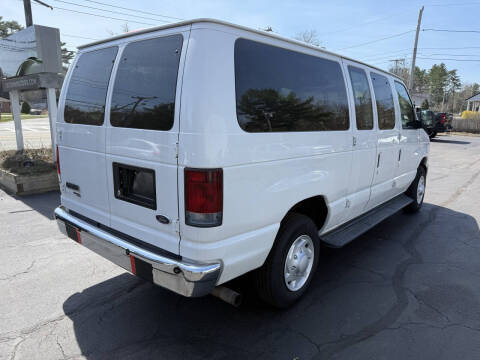 2008 Ford E-Series E-350 SD XLT
