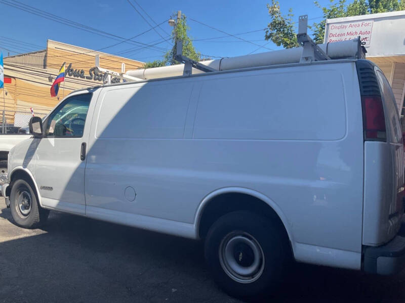 2002 Chevrolet Express 2500