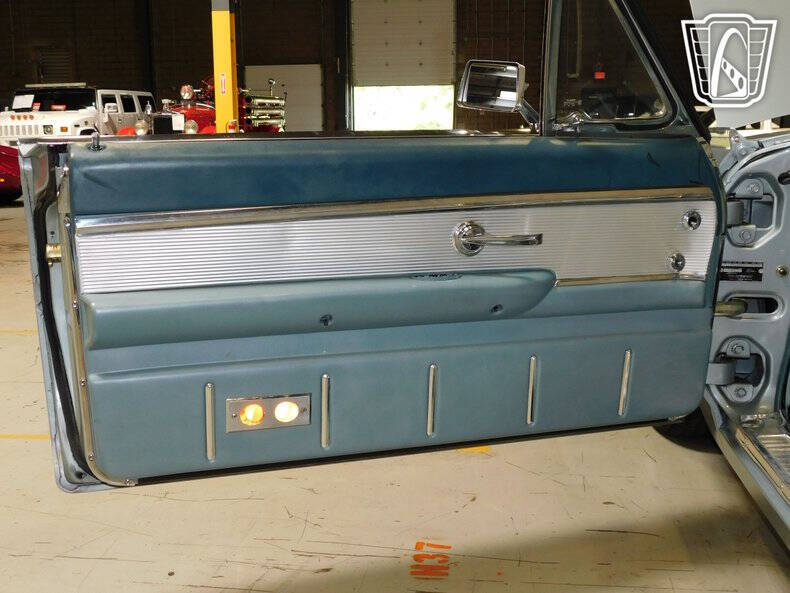 1963 Ford Thunderbird