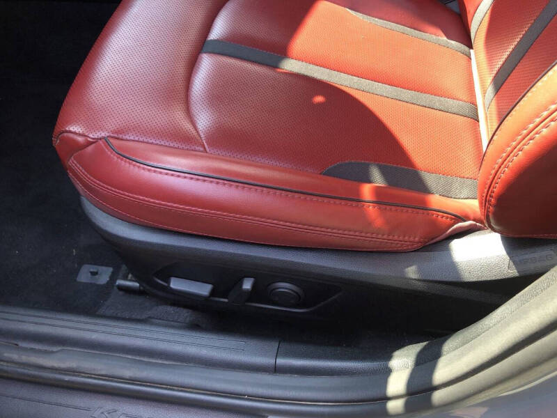 2023 Kia K5