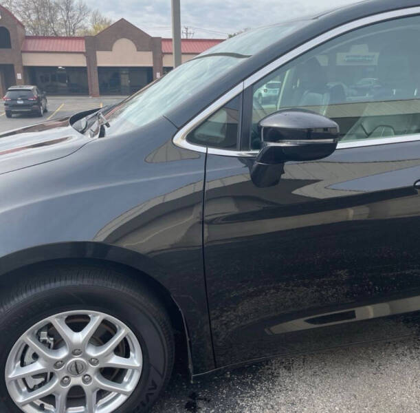 2022 Chrysler Pacifica Touring L