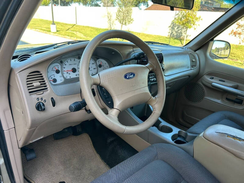 2002 Ford Explorer Sport Trac Value