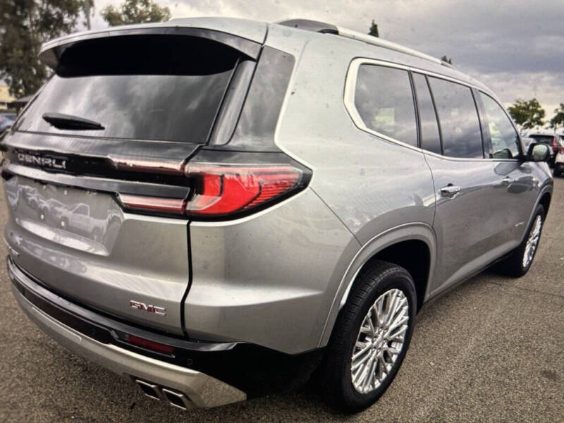 2025 GMC Acadia Denali