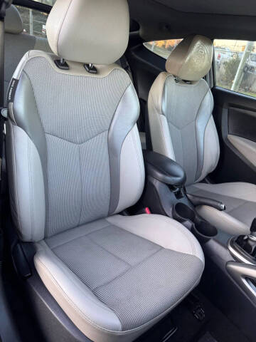 2013 Hyundai Veloster