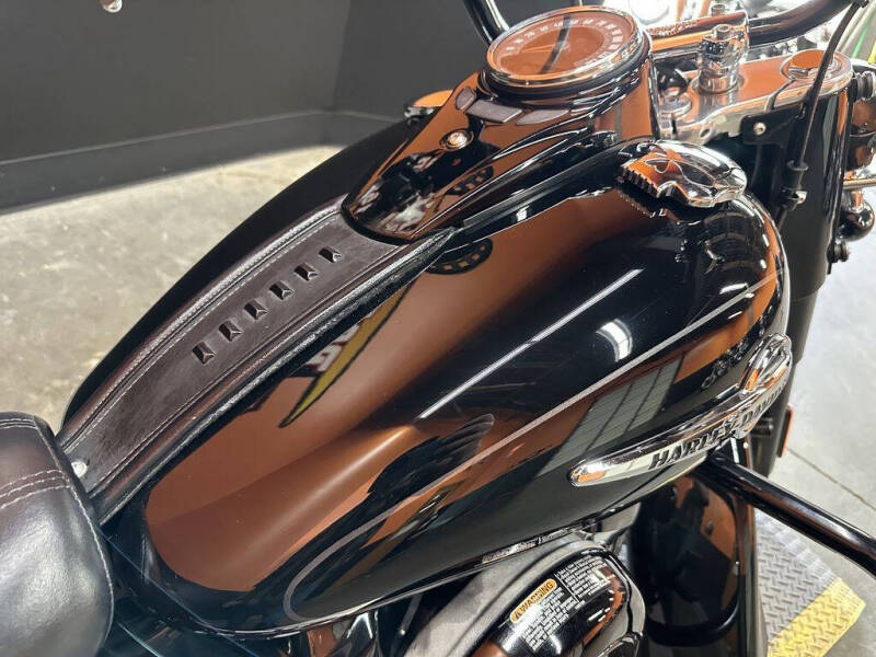 2018 Harley-Davidson® FLHC - Softail® Heritage