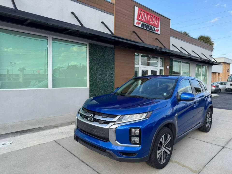 2020 Mitsubishi Outlander Sport SE's photo