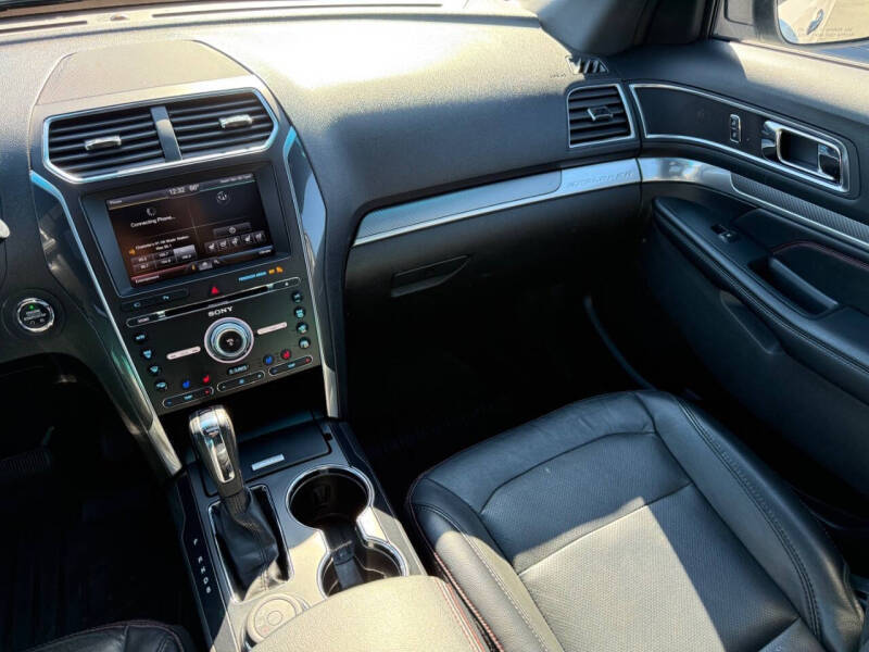 2016 Ford Explorer Sport