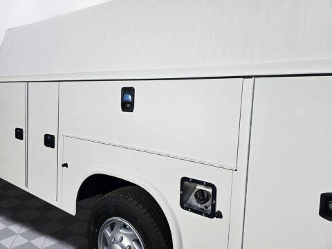 2025 Ford E-Series