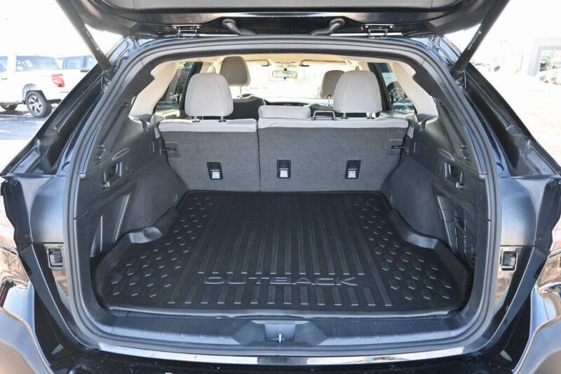 2024 Subaru Outback Premium