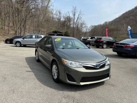 2014 Toyota Camry Hybrid for sale at Worldwide Auto Group LLC in Monroeville PA