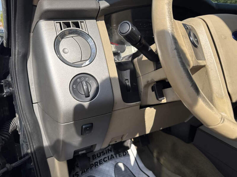 2012 Ford Expedition XLT