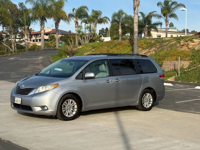 2012 Toyota Sienna